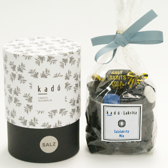 #1596 Selection of salty liquorice in the decorative design tin made of cardboard