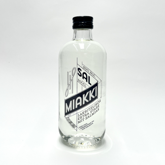 #2430 Flasche mit klarem kräftigen Salmiakschnaps, finnisch