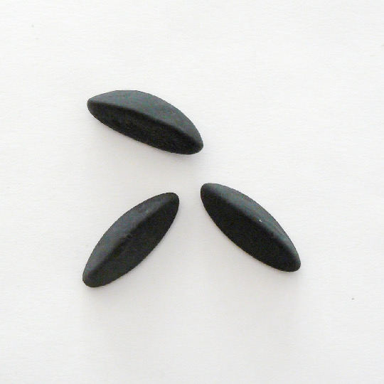 #663 Liquorice with violet, gum arabic and natural flavour