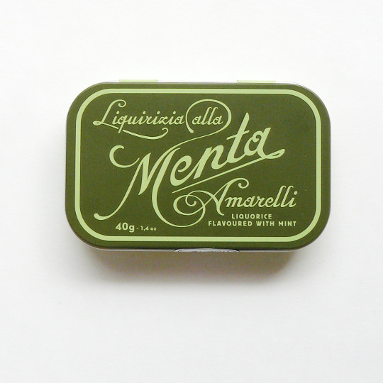 Pure liquorice with natural mint flavour in the tin, italian