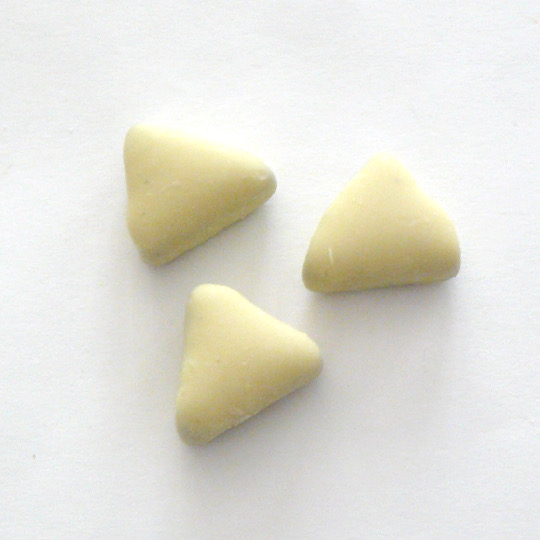 Soft strong salmiak liquorice covered in white chocolate, german