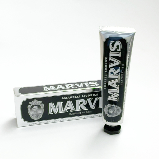 Toothpaste with a fresh liquorice flavour, italian