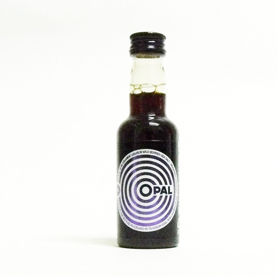 Mini bottle liquorice snapsi with the flavour of berries and 19% alcohol, icelandic