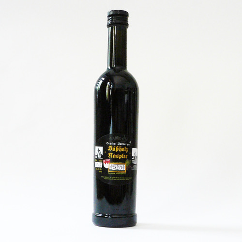 Flasche Süßholzlikör mit 20% Alkohol aus der Gartenstadt Bamberg, deutsche Manufaktur