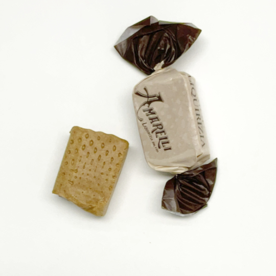 Mildsüßes aromatisches Lakritztoffee, italienisch