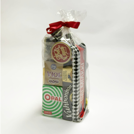 24 sweet and salty tins and boxes with liquorice from europe for your calendar