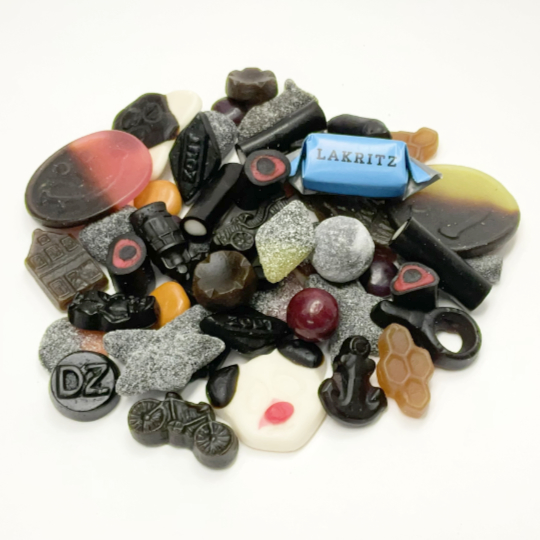 Mix of sweet and salty vegan liquorice across the kadó-assortment