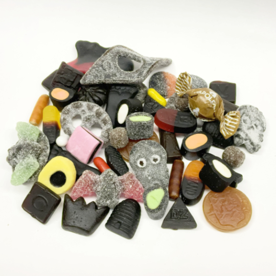 Mix of sweet and salty lactose free liquorice across the kadó-assortment