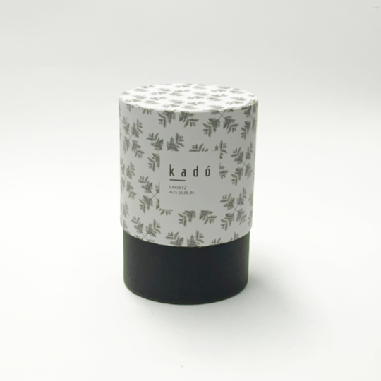Present box designed by kadó