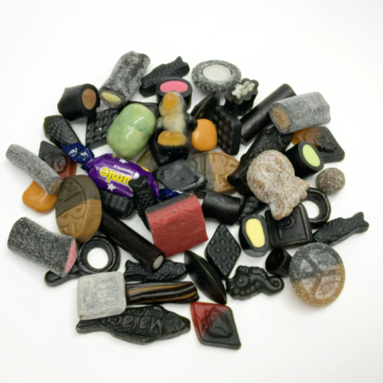Mix of typical liquorice from Scandinavia from sweet to strong